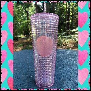 StarBuckโs Tumbler๐ญPink Studded๐ญNWT๐ฌAuthentic